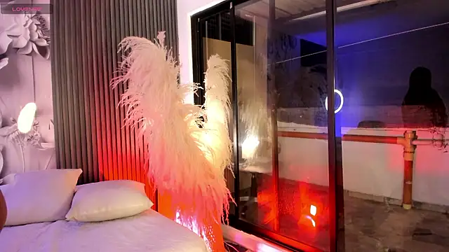 ailynBlaze online show from March 3, 6:42 am