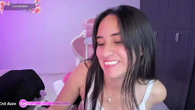 Snapshot of Tinylottie chatting on October 2, 4:49 am Tinylottie online show from October 2, 4:49 am