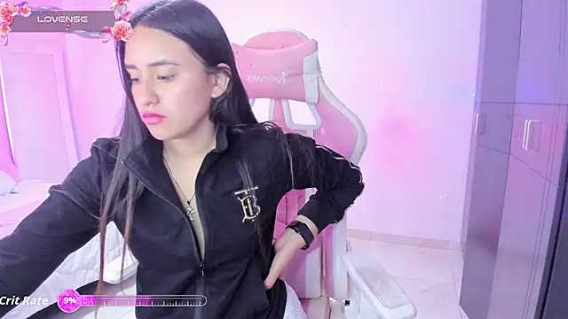 Snapshot of Tinylottie chatting on September 18, 4:15 am Tinylottie online show from September 18, 4:15 am