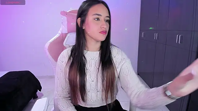 Snapshot of Tinylottie chatting on September 29, 3:50 pm Tinylottie online show from September 29, 3:50 pm