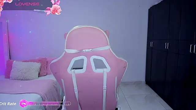 Tinylottie online show from January 6, 2:54 pm