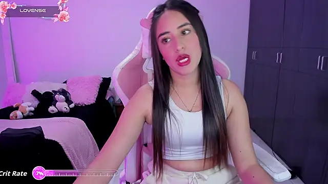 Snapshot of Tinylottie chatting on October 9, 10:54 pm Tinylottie online show from October 9, 10:54 pm