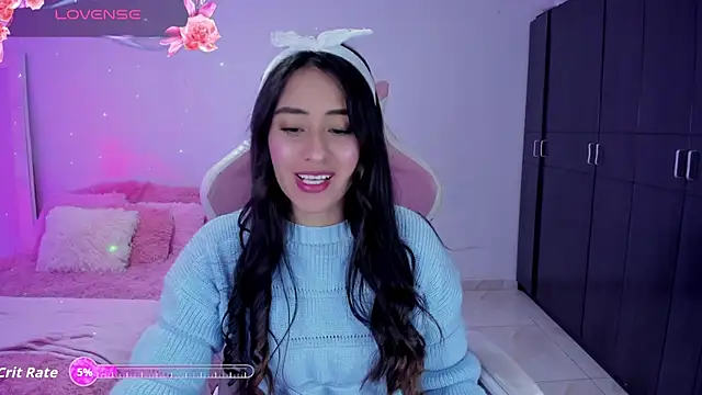 Tinylottie online show from December 19, 5:37 pm