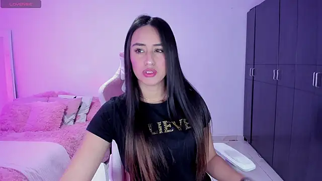 Snapshot of Tinylottie chatting on November 27, 10:48 am Tinylottie online show from November 27, 10:48 am