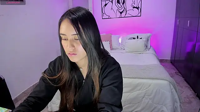 Snapshot of Tinylottie chatting on February 25, 2:25 am Tinylottie online show from February 25, 2:25 am