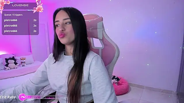 Snapshot of Tinylottie chatting on September 17, 2:57 am Tinylottie online show from September 17, 2:57 am