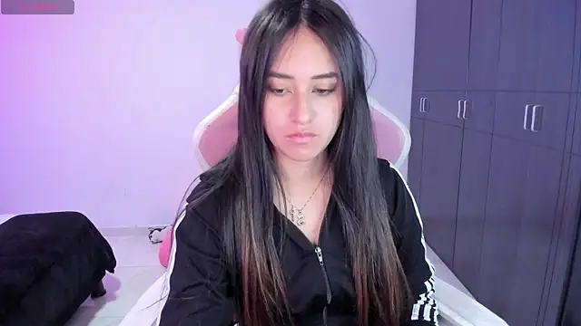 Snapshot of Tinylottie chatting on September 30, 3:56 am Tinylottie online show from September 30, 3:56 am