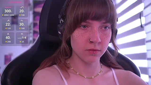 juliapie online show from May 30, 12:00 pm