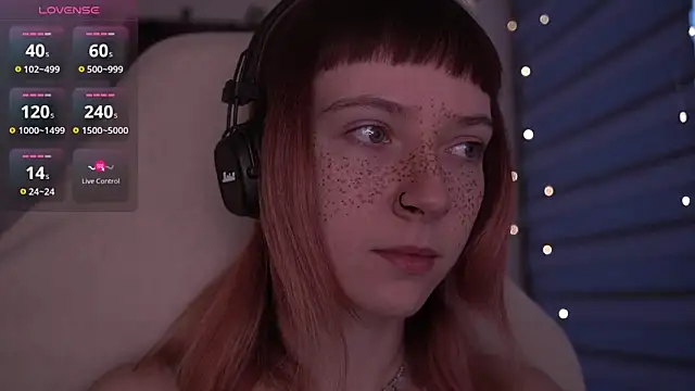 Snapshot of juliapie chatting on February 7, 6:24 am juliapie online show from February 7, 6:24 am