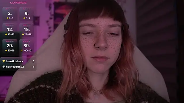 Snapshot of juliapie chatting on March 8, 4:45 am juliapie online show from March 8, 4:45 am