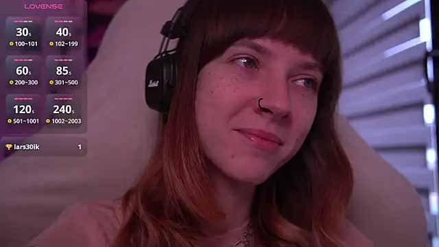 Snapshot of juliapie chatting on October 9, 7:09 am juliapie online show from October 9, 7:09 am