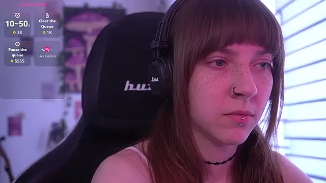 juliapie online show from July 4, 1:59 pm