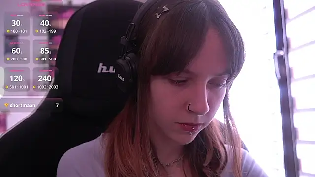 Snapshot of juliapie chatting on January 18, 9:13 am juliapie online show from January 18, 9:13 am