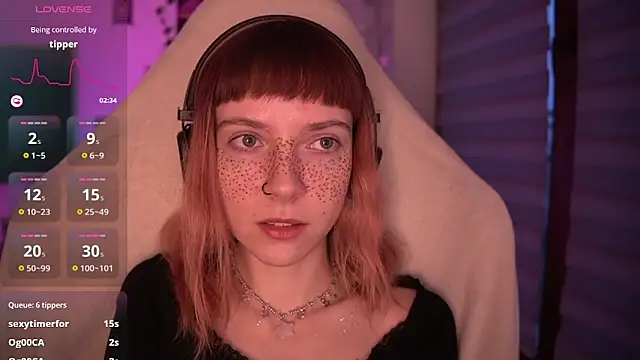 Snapshot of juliapie chatting on December 20, 6:40 am juliapie online show from December 20, 6:40 am