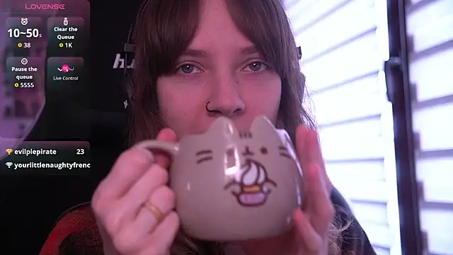 Snapshot of juliapie chatting on January 15, 10:07 am juliapie online show from January 15, 10:07 am