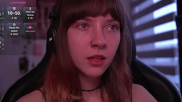 Snapshot of juliapie chatting on December 5, 8:46 am juliapie online show from December 5, 8:46 am