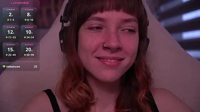 Snapshot of juliapie chatting on September 14, 6:25 am juliapie online show from September 14, 6:25 am