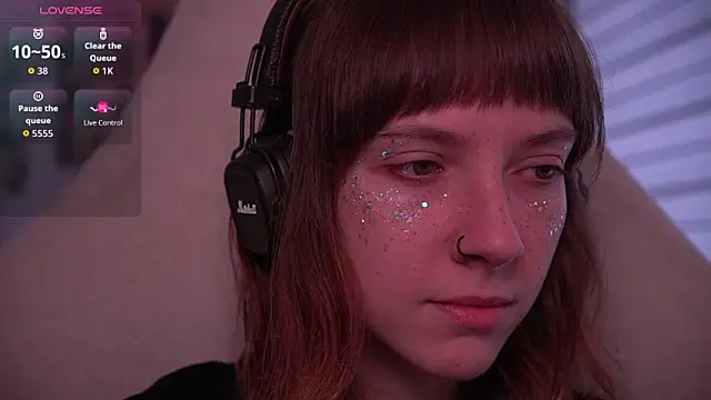 Snapshot of juliapie chatting on September 17, 6:37 am juliapie online show from September 17, 6:37 am