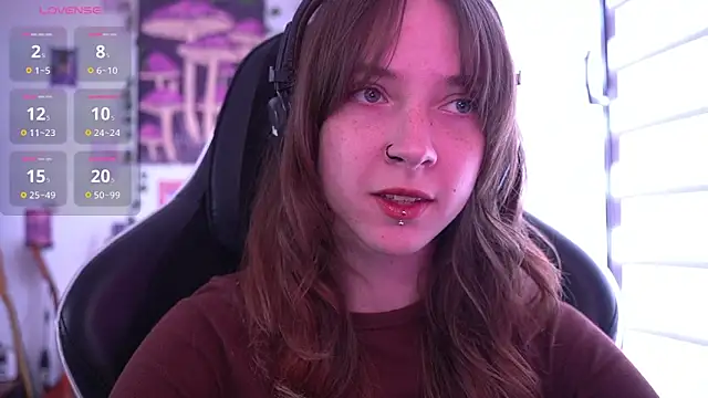 juliapie online show from April 24, 9:55 am