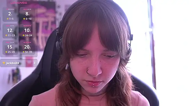 juliapie online show from April 10, 9:16 am