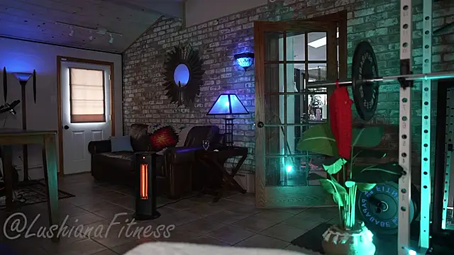 LushianaFitness online show from February 16, 1:21 pm