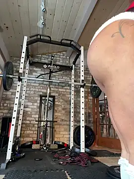 Snapshot of LushianaFitness chatting on December 24, 3:26 pm LushianaFitness online show from December 24, 3:26 pm