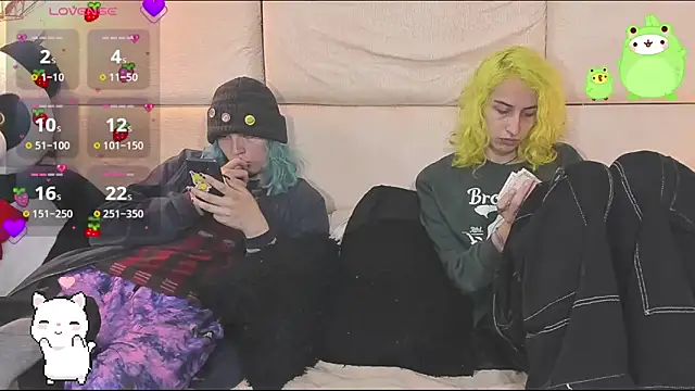 Snapshot of -kisa_ chatting on October 18, 2:24 am -kisa online show from October 18, 2:24 am