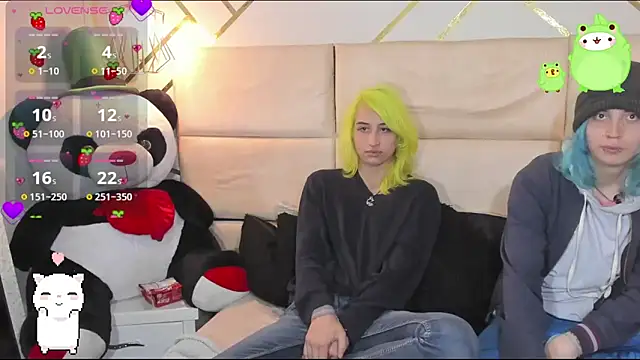 Snapshot of -kisa_ chatting on October 9, 4:13 am -kisa online show from October 9, 4:13 am