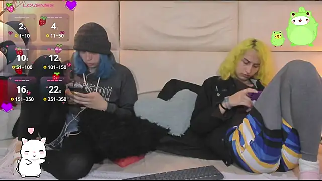 -kisa  online show from November 13, 2:37 am