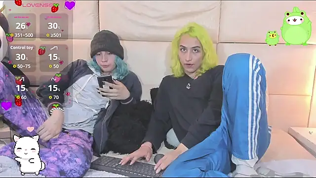 Snapshot of -kisa_ chatting on October 12, 2:24 am -kisa online show from October 12, 2:24 am