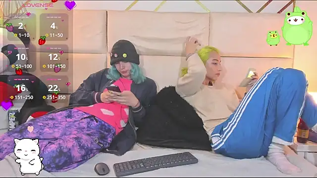 -kisa  online show from October 23, 1:59 am