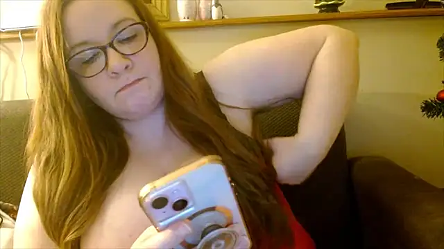 KayleeHollyxxx online show from January 16, 6:06 am