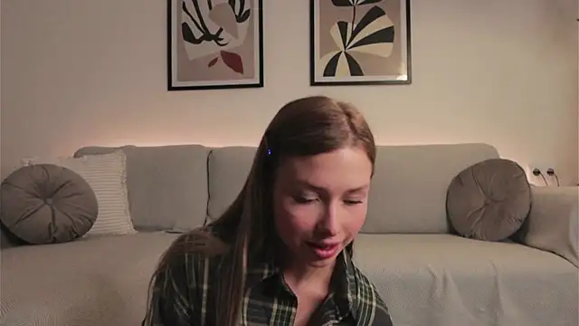 april blush online show from October 4, 5:03 pm