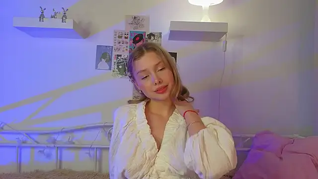 april blush online show from February 9, 3:56 pm