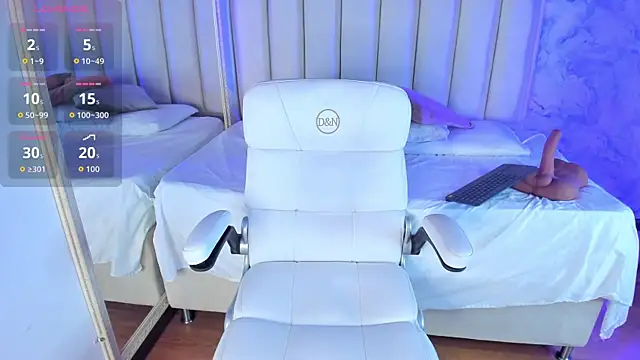 Pamela Moreno  online show from January 8, 4:57 pm