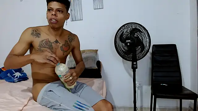 BrandonStond online show from March 27, 4:43 am