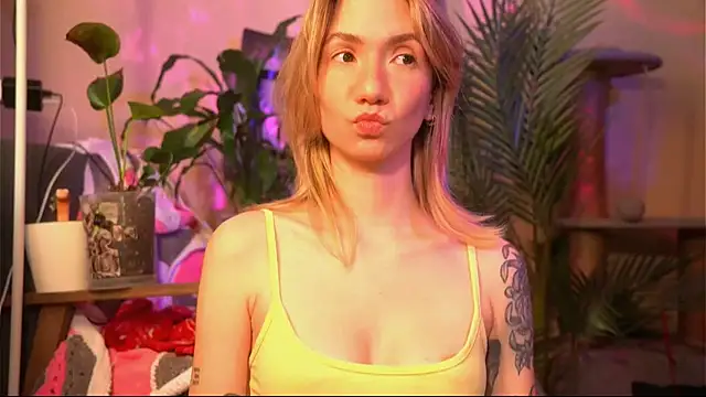 Arianna Richi online show from March 11, 6:18 am