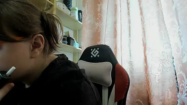 Seductive She Wolf online show from May 11, 12:28 pm