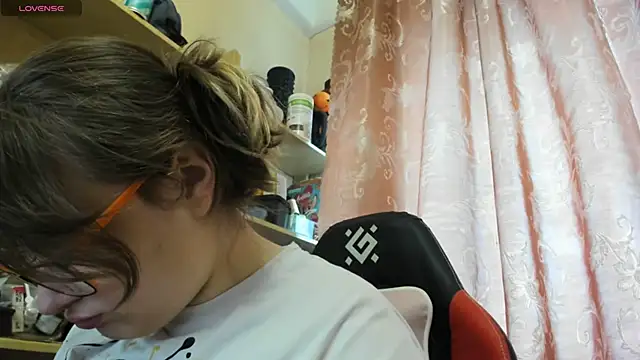 Seductive She Wolf online show from March 29, 3:24 pm