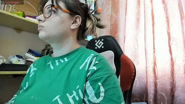 Seductive She Wolf online show from March 14, 3:29 pm