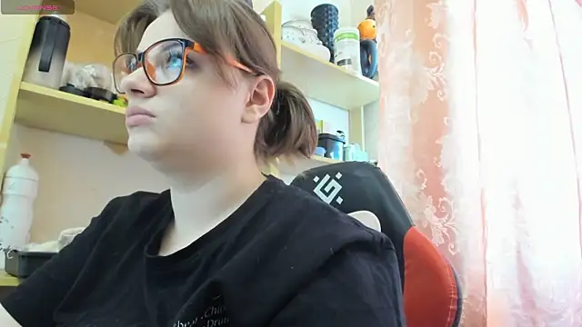 Seductive She Wolf online show from March 26, 9:51 am