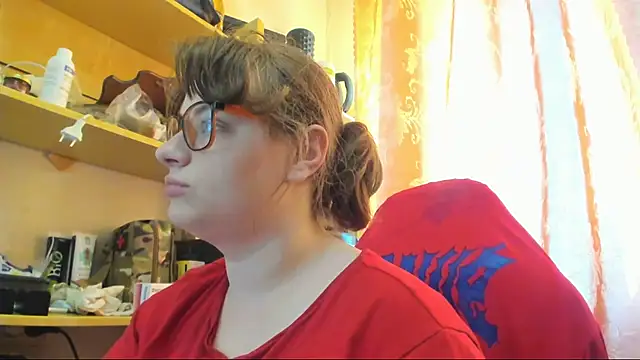 Snapshot of Seductive_She_Wolf chatting on June 8, 5:57 pm Seductive She Wolf online show from June 8, 5:57 pm