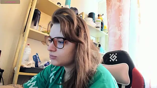 Seductive She Wolf online show from March 13, 2:44 pm