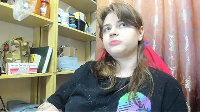 Snapshot of Seductive_She_Wolf chatting on June 11, 7:55 pm Seductive She Wolf online show from June 11, 7:55 pm