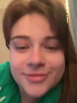 Seductive She Wolf online show from April 5, 8:10 am