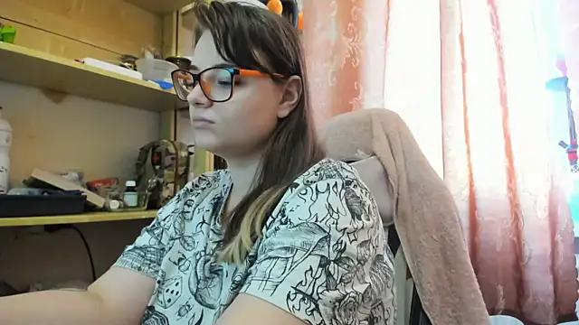 Seductive She Wolf online show from March 6, 2:56 pm