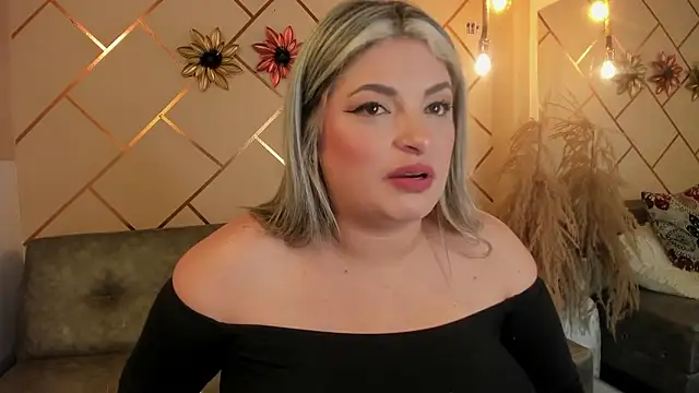 marianeporter   online show from January 6, 3:10 am