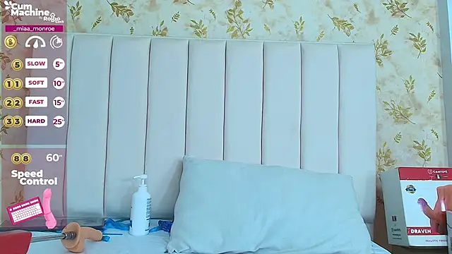 Mia-Monroe online show from March 17, 12:21 am