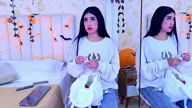 Mia-Monroe online show from October 22, 3:06 am