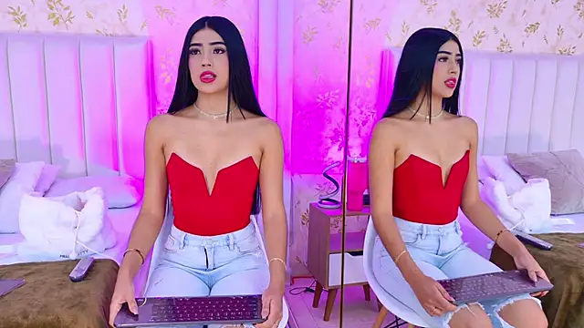 Mia-Monroe online show from November 5, 7:39 pm